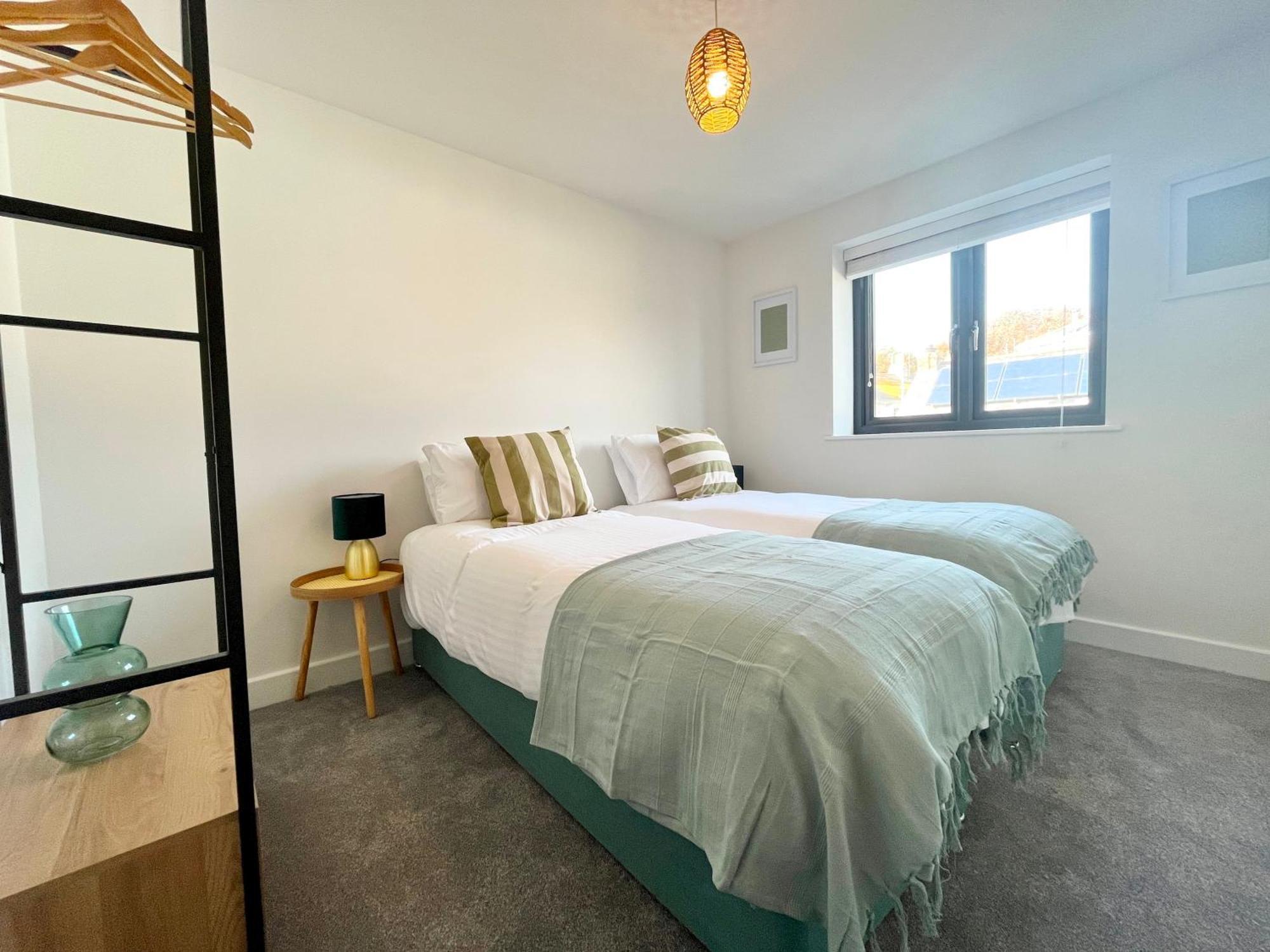 Exceptional 3 Bedroom Home In Penzance~New~Seaside ภายนอก รูปภาพ